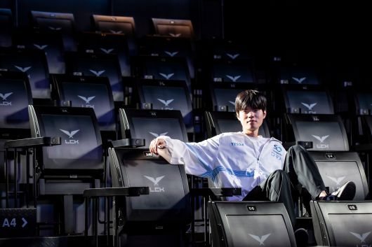 “당신들이 틀렸다고 말할 자격을 갖추는 데 10년 걸렸다.” 서울 종로 롤파크에서 만난 데프트는 “날 비판하는 사람들을 이길 방법은 결과로 보여주는 것밖에 없었다”고 했다. /김종연 영상미디어 객원기자