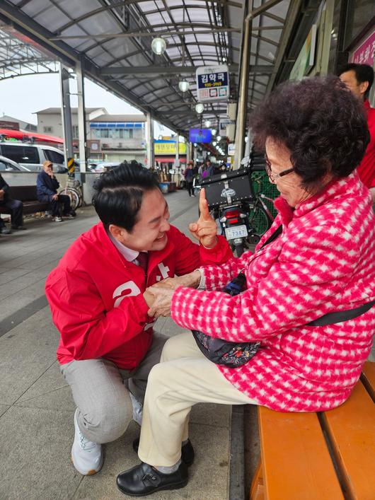 조선일보