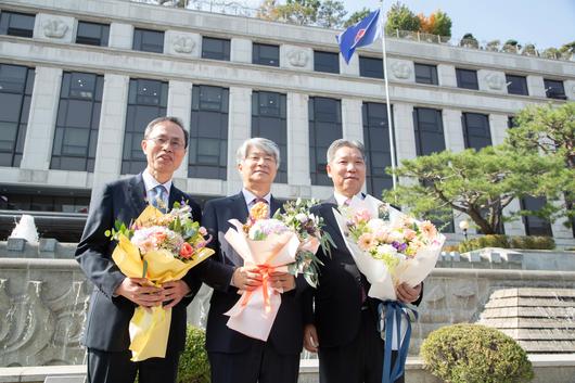 조선일보