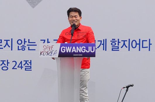 조선일보
