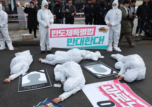 조선일보