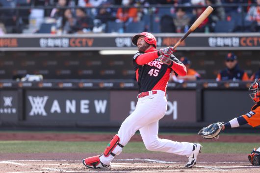 KIA 타이거즈 외국인 타자 패트릭 위즈덤이 3경기 연속 홈런을 기록했다. (KIA 타이거즈 제공)