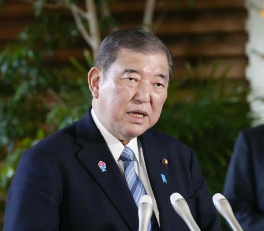 이시바 시게루 일본 총리가 3일 기자회견에서 질문에 답하고 있다. /로이터연합뉴스