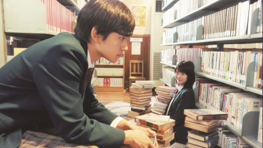 10대의 풋풋한 로맨스 영화 ‘너의 췌장을 먹고 싶어’도 8년 만에 재개봉한다. /미디어캐슬