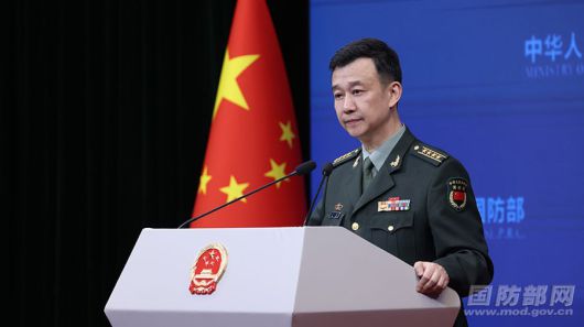 우첸 중국 국방부 대변인은 3월27일 정례 브리핑에서 허훼이둥 부주석 숙청설에 대해 "아는 내용이 없다"고 답했다. /중국 국방부망