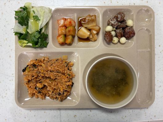 인천대가 이번 중간고사 기간 학생들에게 제공한 1000원 저녁밥./인천대 제공