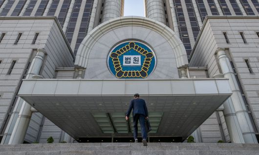 7일 오후 서울 서초구 서울고등법원의 모습. 이날 서울고법이 이재명 더불어민주당 대선 후보의 공직선거법 위반 사건 파기 환송심 재판을 대선 이후로 연기했다./장련성 기자