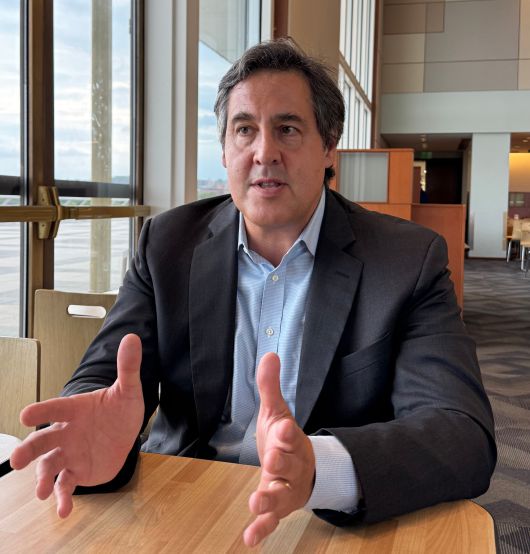 폴 댄스 전 프로젝트 2025 총괄 디렉터가 지난달 워싱턴 DC 케네디 센터에서 본지와 인터뷰를 하고 있다. /워싱턴=김은중 특파원