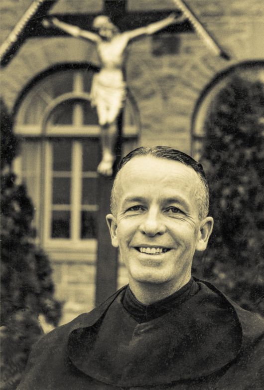 1956년의 매리너스 수사. 가톨릭에 귀의하기 전엔 1950년 12월 흥남철수 때 북한 피란민 1만4000명을 구출한 화물선 ‘메러디스 빅토리’호의 레너드 라루 선장이었다. /WPF