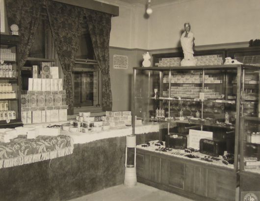 서울 군정청에 설치된 24군단 장교 PX. /국사편찬위원회