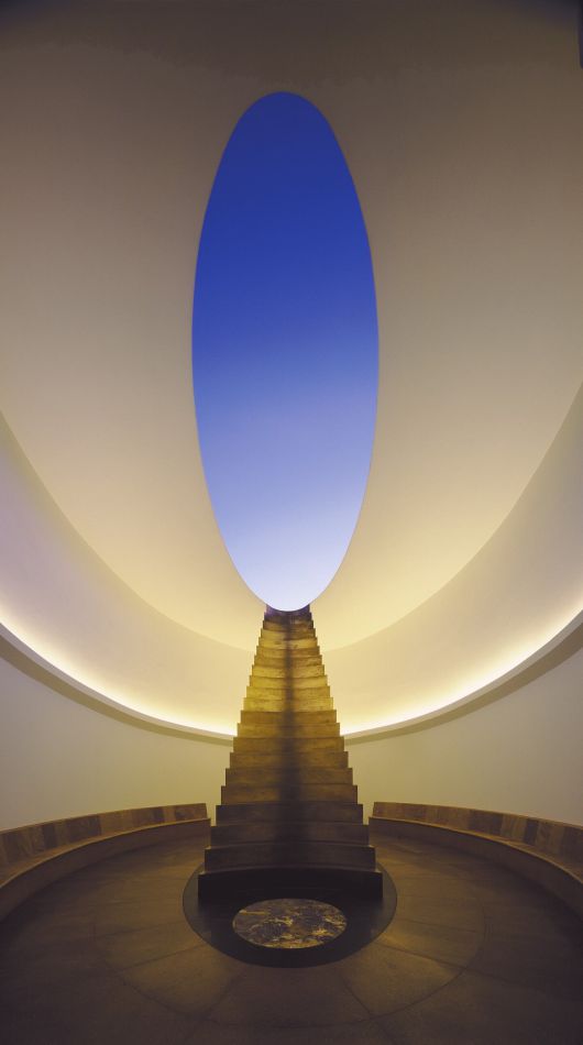 East Portal of Roden Crater./Skystone Foundation-James Turrell