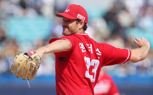 SSG 랜더스 외국인 투수 드류 앤더슨은 16일 현재 KBO리그 평균자책점 1위와 탈삼진 2위에 올라있다. /뉴스1
