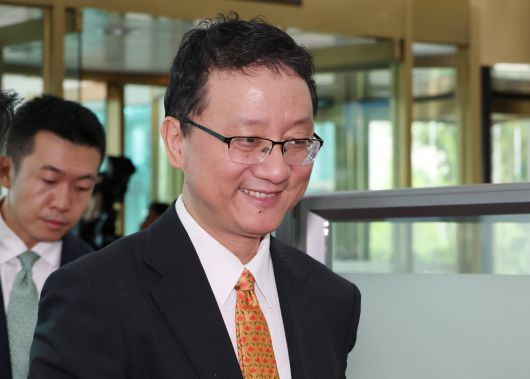 류진쑹 중국 외교부 아주국장이 2일 오전 서울 종로구 외교부로 들어오고 있다. 이날 류진쑹 아주국장은 현안 관련해 정병원 외교부 차관보를 예방했다. /뉴시즈