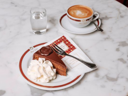 카페 자허의 초콜릿 케이크 /빈 관광청