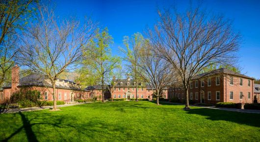 이진숙 교육부 장관 후보자의 두 딸이 다닌 것으로 알려진 미국 버지니아주 맥클린의 한 기숙형 사립학교. /학교 홈페이지