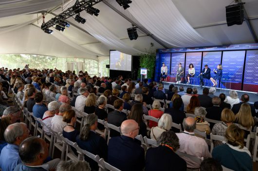 지난 15일부터 나흘 동안 미국 콜로라도주 애스펀에서 열린 '애스펀안보포럼'에서 참가자들이 패널 토론을 경청하고 있다. /애스펀안보포럼