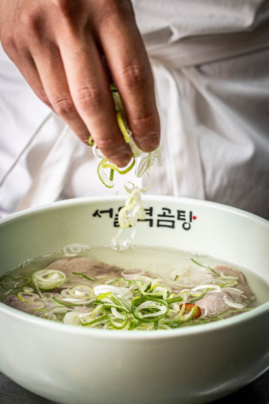 서울 중구 '서울역곰탕'의 돼지곰탕./이신영 영상미디어 기자