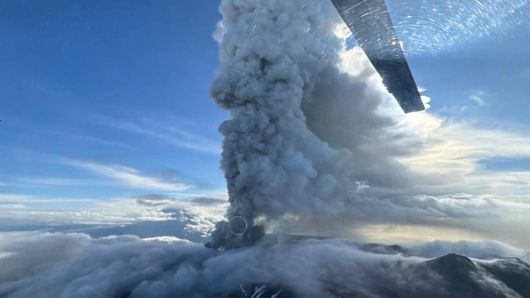 크라셰닌니코프 화산이 수백 년 만에 분화했다. /EPA연합뉴스