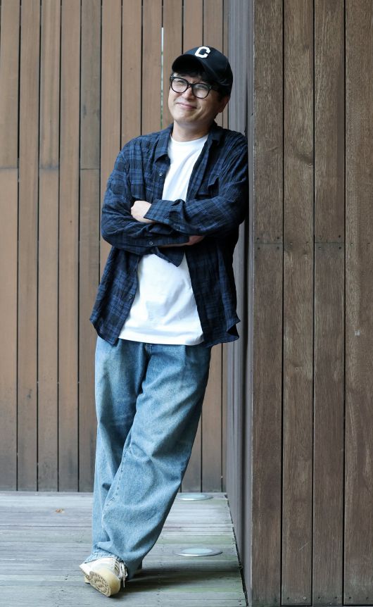 지난달 말 본지 인터뷰를 위해 조선일보사를 찾은 소설가 이기호. /박성원 기자