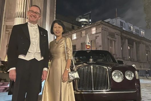 콜린 크룩스 주한영국대사와 영기 크룩스 부부가 2023년 대통령 국빈 방문에 동행했을 때. /주한영국대사관 제공