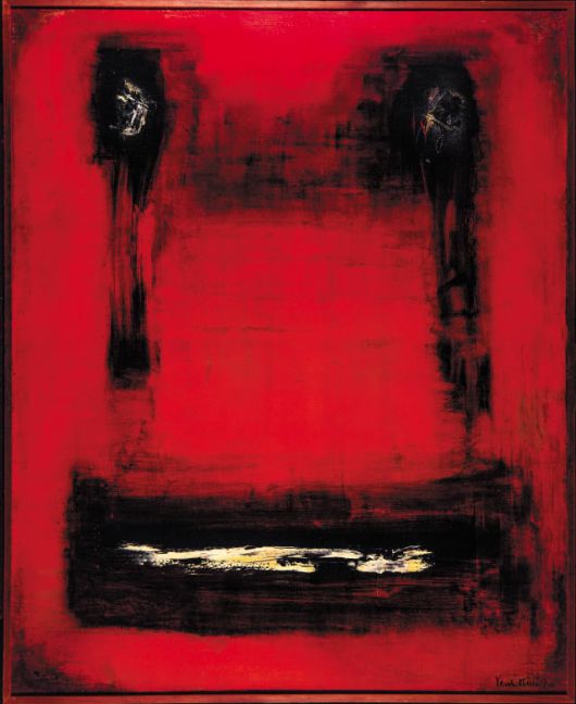 김창열, 1965년작 ‘제사’. 상단에 그려진 두 개의 총알 자국은 마치 눈 같고, 아래의 탱크 바퀴 자국은 입 같아서 눈물을 흘리는 인간의 얼굴처럼 보인다. 162×130cm. /국립현대미술관