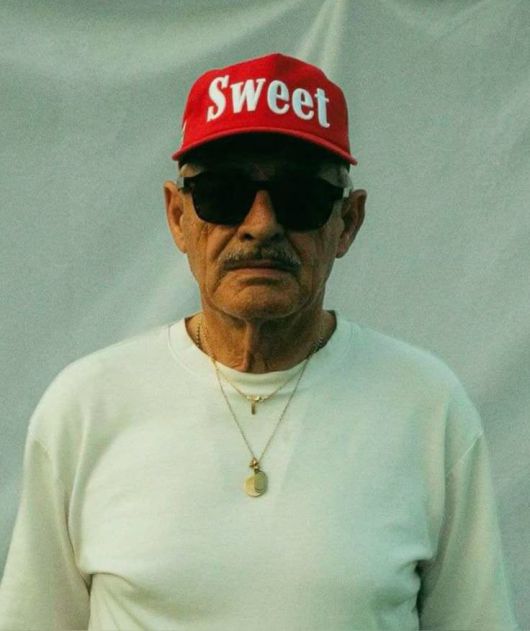 스냅백은 나이에 상관없이 자기 표현이 용이한 패션 아이템이다. /핀터레스트