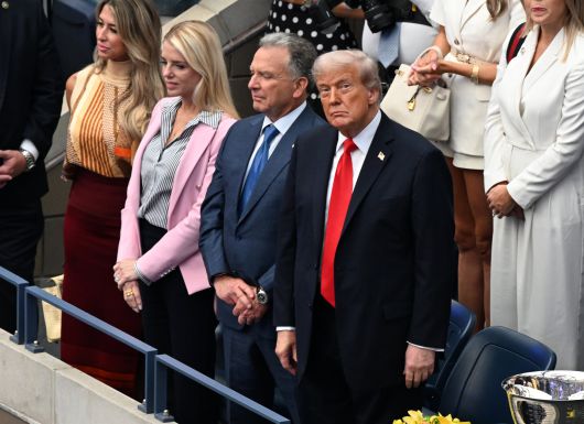 도널드 트럼프 미국 대통령이 7일 뉴욕에서 열린 2025 US 오픈 테니스 남자 결승전에 참석해 있다. /UPI 연합뉴스