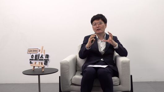 박승영 한화투자증권 리서치센터 투자전략팀장이 은퇴스쿨에서 부자의 기술을 정리했다. /은퇴스쿨