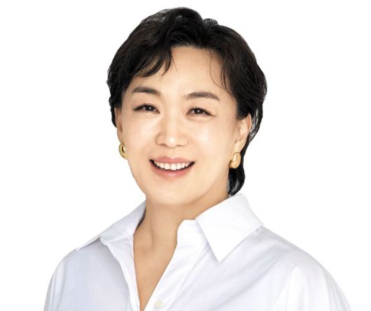 우정아 포스텍 교수·전시 자문