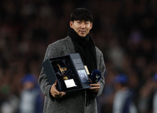 손흥민이 10일(한국 시각) 영국 런던 토트넘 홋스퍼 스타디움을 찾았다./로이터 연합뉴스