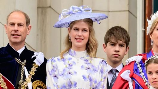 2022년 찰스 3세 즉위식에 참석한 루이즈 공주(가운데)./인스타그램