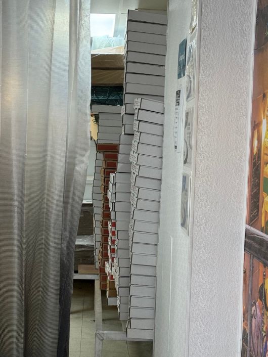 수북이 쌓여 있는 피자 포장 박스. /박국희 특파원