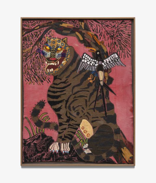 이두원, '소나무 아래 도깨비 호랑이와 까치'(2026). 수제 울에 먹, 아크릴, 과슈, 울실 스티치, 158.5×122.5cm. /갤러리현대