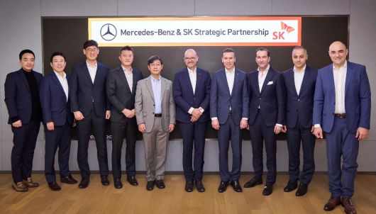 티맵모빌리티가 서울 을지로에 위치한 SKT타워에서 SK그룹과 메르세데스-벤츠 그룹의 주요 경영진이 미래 모빌리티 분야 협력 강화를 위한 전략적 파트너십을 논의했다고 15일 밝혔다. /티맵모빌리티 제공