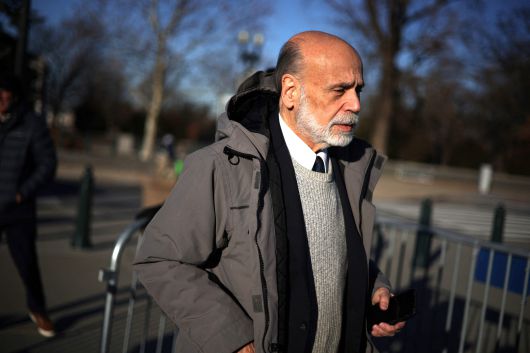 벤 버냉키 전 연방준비제도 의장이 21일 리사 쿡 연준 이사 재판에 참석했다./AFP 연합뉴스
