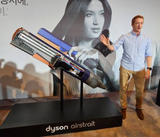 최대 106000 RPM으로 회전하는 초소형 하이퍼 디뮴 모터를 탑재했다