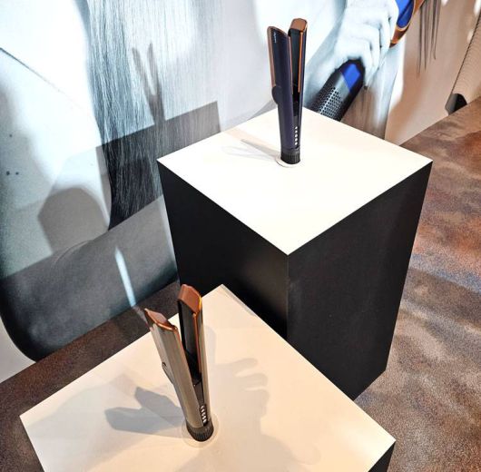 ‘니켈 코퍼’와 ‘블루 코퍼’ 2가지 컬러 제품 중 하나를 선택할 수 있다 / 출처=IT동아