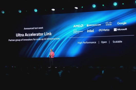 AMD, 인텔, 네트워크 기업 등도 연합을 구성해 초고속 전송 기술 개발에 나섰다 / 출처=AMD