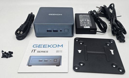 기컴 미니아이티 13 패키지 구성 / 출처=IT동아