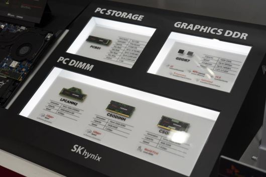 SK하이닉스의 PC 저장장치 및 메모리, 그래픽 카드용 메모리 샘플 / 출처=IT동아