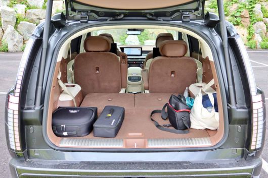 아이오닉 9 트렁크 적재공간 / 출처=IT동아