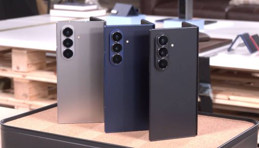 갤럭시 Z 폴드 7은 고가지만 대화면을 휴대한다는 장점이 있다 / 출처=삼성전자