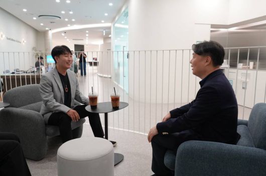 김현우 SBA 대표(왼쪽)와 장재원 SM유니버스 대표(오른쪽) / 출처=SBA