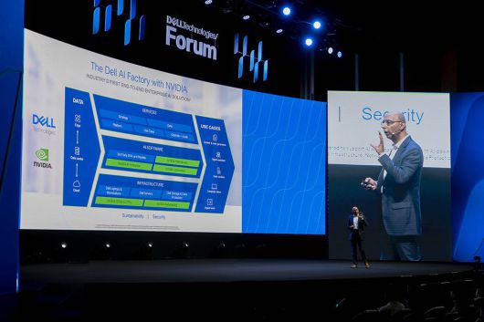 비벡 모힌드라 델 테크놀로지스 수석부사장이 델의 글로벌 AI 전략과 접근법, 인프라 포트폴리오 등을 소개했다 / 출처=IT동아