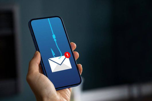 금융 사기 수법은 갈수록 교묘해지고 피해도 확대 중이다 / 출처=셔터스톡