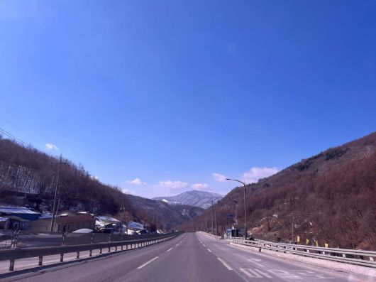 기상청은 2027년까지 총 31개 재정고속도로에 도로기상관측망 설치를 완성할 예정이다 / 출처=IT동아