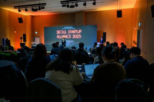 2025년 공동네트워킹데이에서 정경희 서울과학기술대학교 창업지원단 상임단장이 인사말을 하고 있다 / 출처=서울과학기술대학교