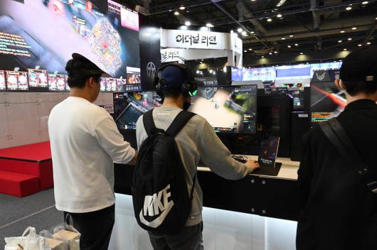 플레이엑스포 ‘이터널 리턴’ 부스