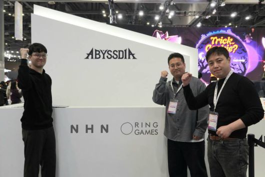 왼쪽부터 링게임즈 김태헌 실장, 이신희 PD, NHN 안상현 PM