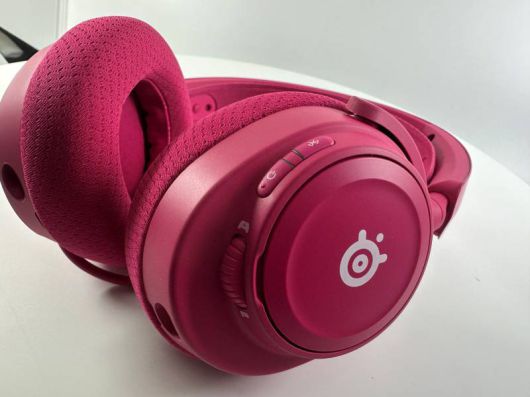 게임 중에도 쉽게 조작할 수 있는 버튼 배치